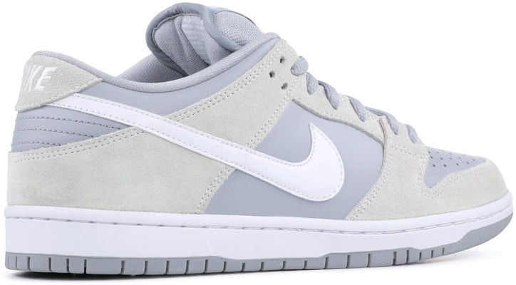 Dunk Low SB 'Summit White' AR0778-110