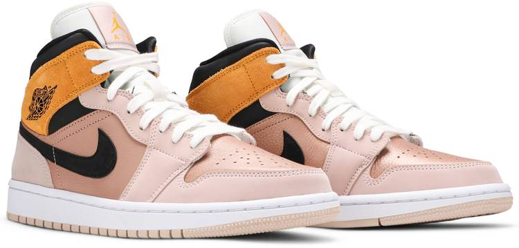 Wmns Air Jordan 1 Mid SE 'Particle Beige' DD2224-200