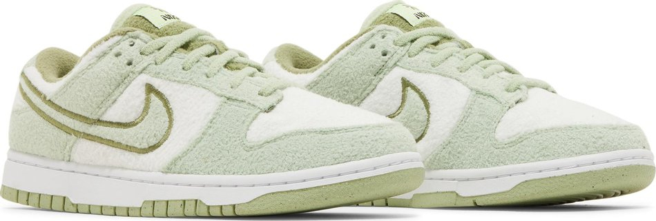 Wmns Dunk Low SE 'Fleece - Honeydew' DQ7579-300